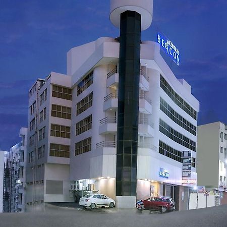 Central Beacon Hotel Σουράτ Εξωτερικό φωτογραφία