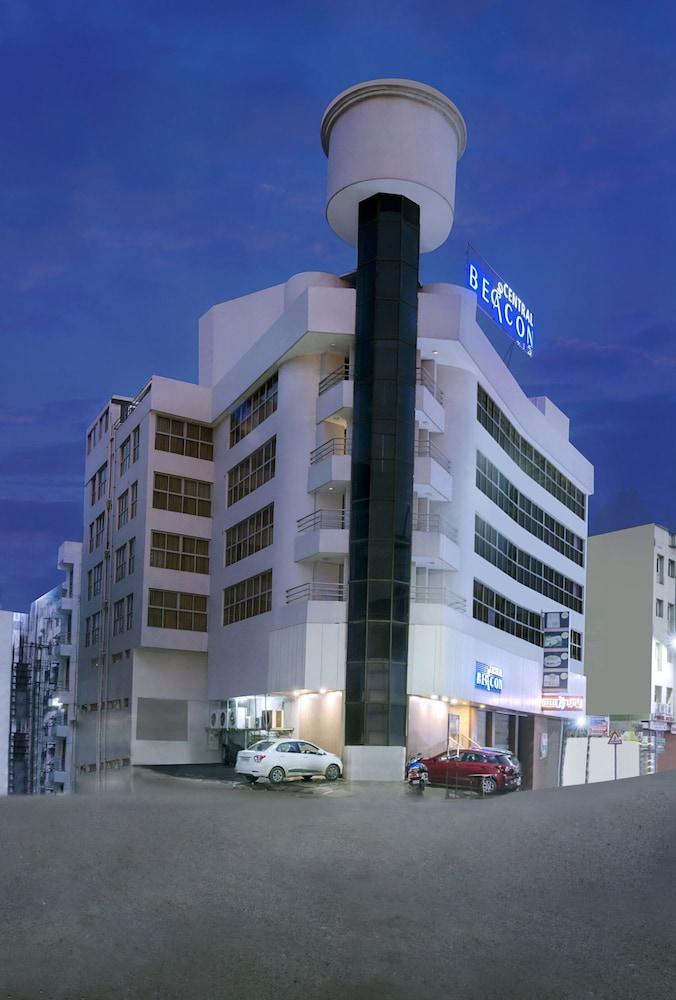 Central Beacon Hotel Σουράτ Εξωτερικό φωτογραφία