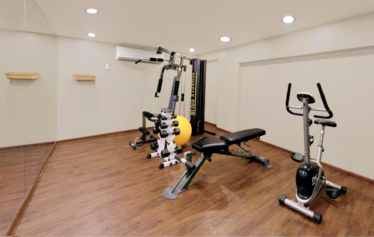 Central Beacon Hotel Σουράτ Εξωτερικό φωτογραφία
